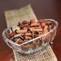 Rosehip and cinnamon sticks